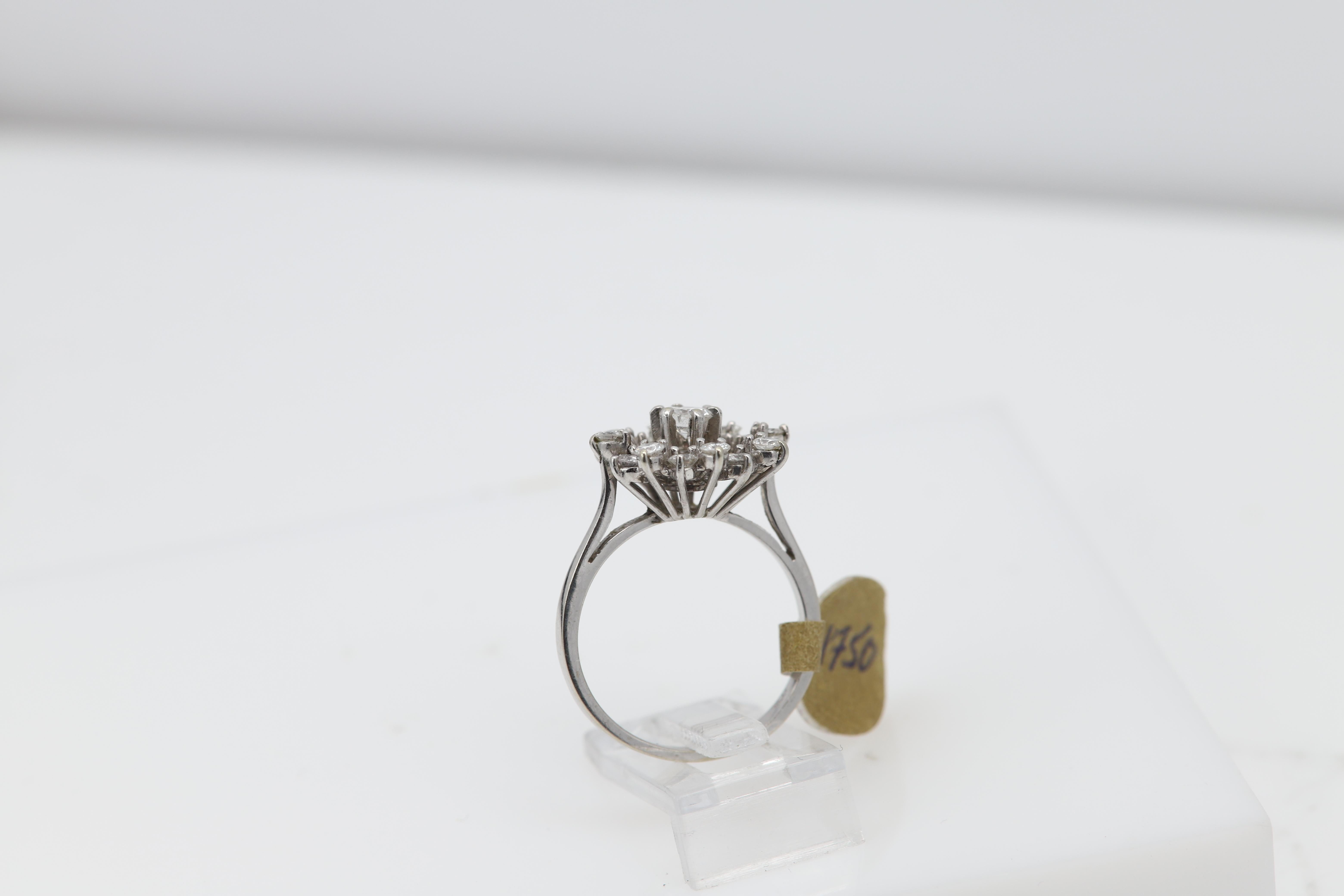 Vintage circa 1950's Diamond Ring 18 Karat White Gold Star of Diamonds In Excellent Condition For Sale In Brooklyn, NY