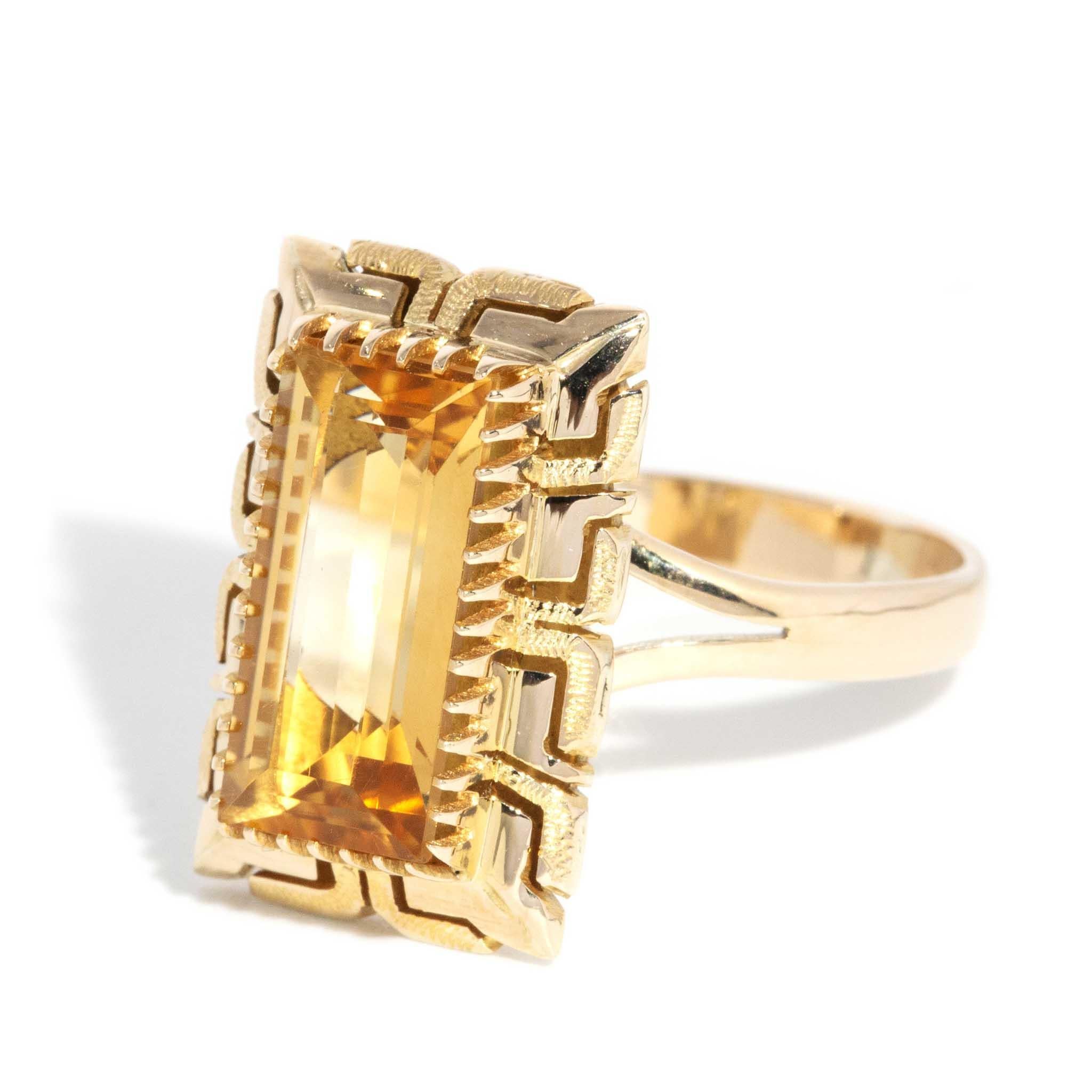 Modern Vintage Circa 1950s Elongated Citrine Ring 14 Carat Yellow Gold For Sale
