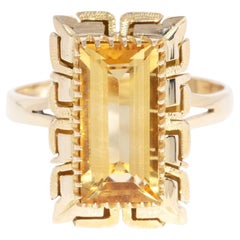 Vintage Circa 1950s Elongated Citrine Ring 14 Carat Yellow Gold