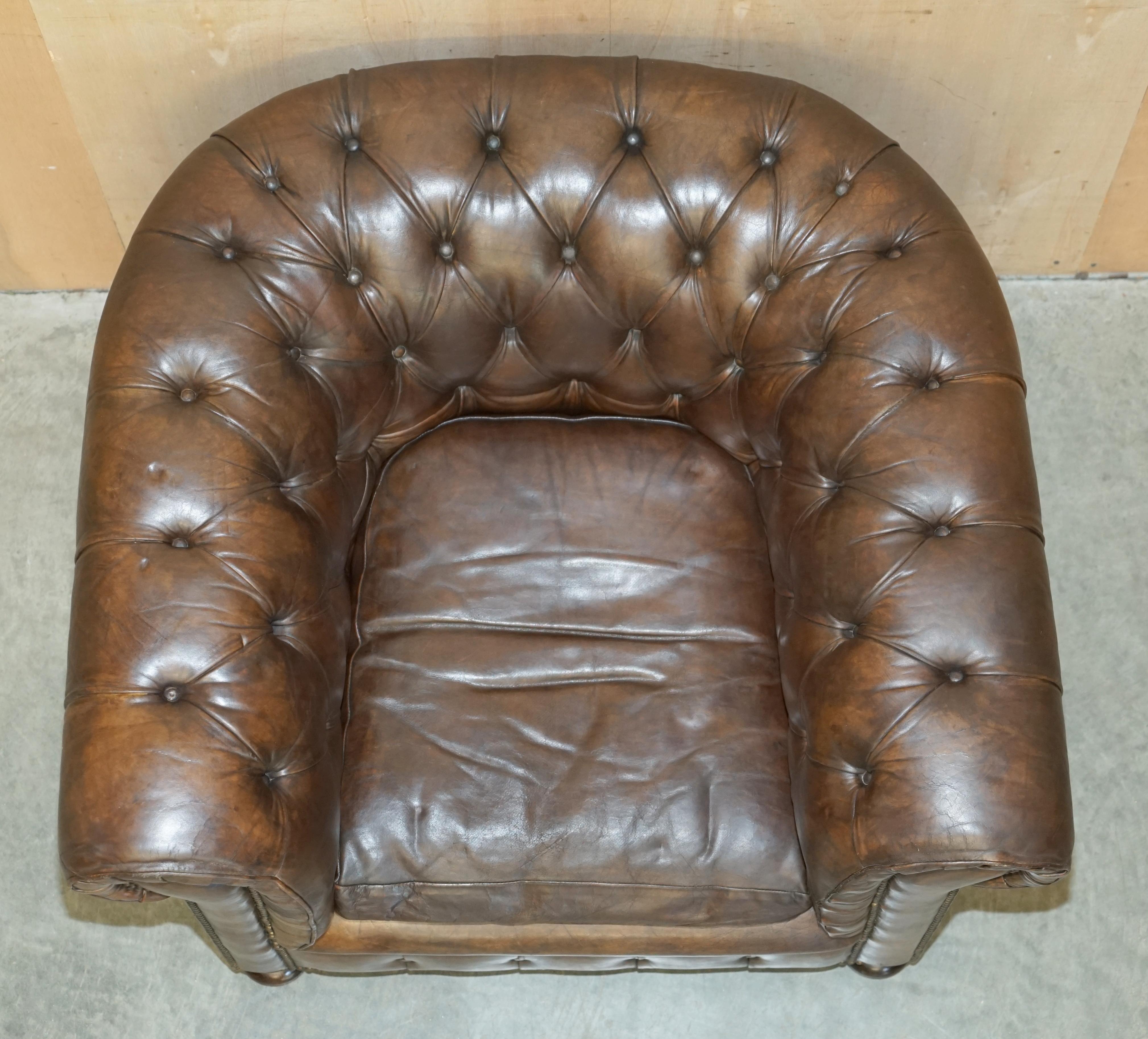 VINTAGE CIRCA 1950's HAND DYED BROWN LEATHER CHESTERFIELD CLUB ARMCHAIR WALNUT For Sale 7