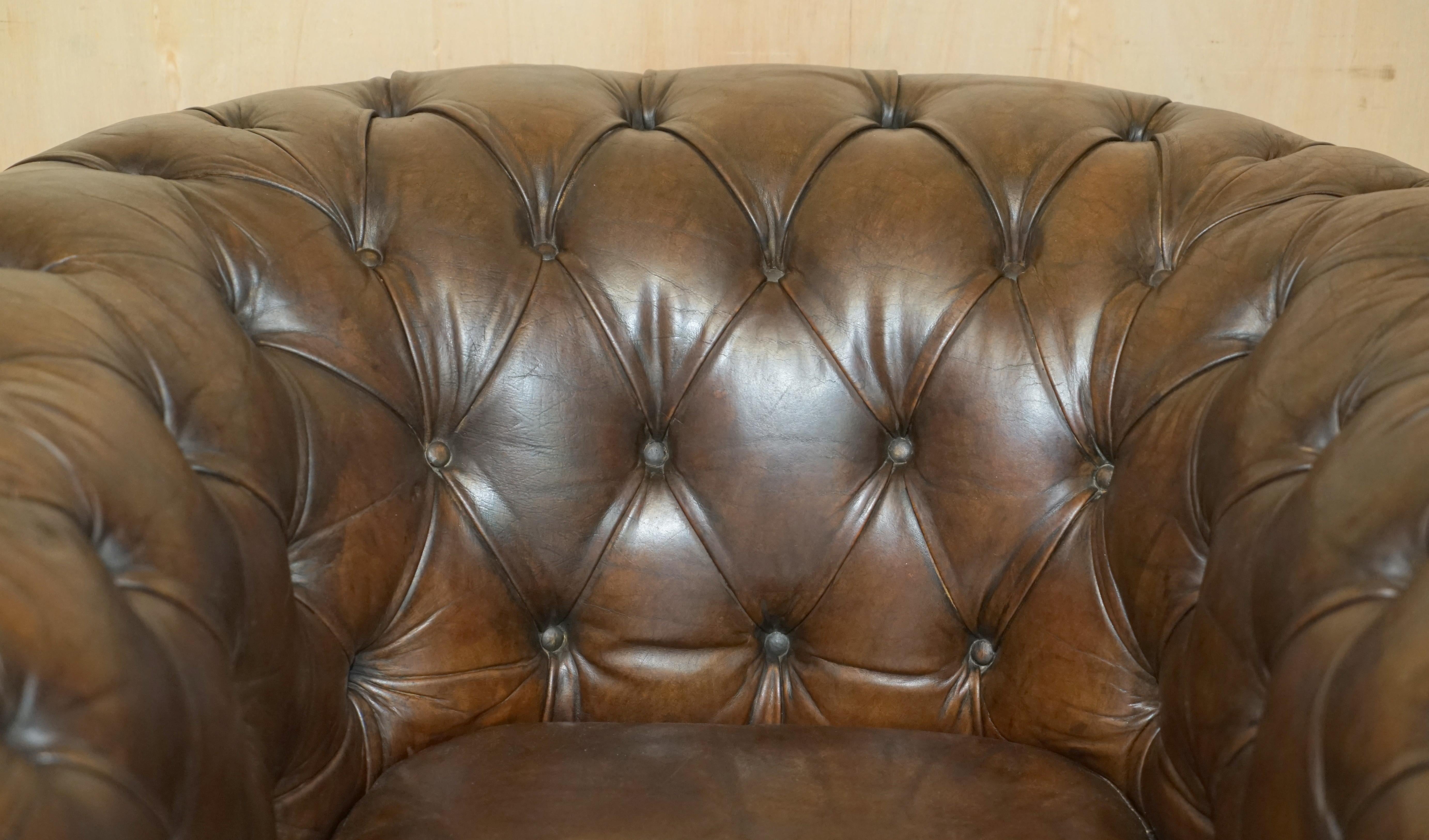 English VINTAGE CIRCA 1950's HAND DYED BROWN LEATHER CHESTERFIELD CLUB ARMCHAIR WALNUT For Sale