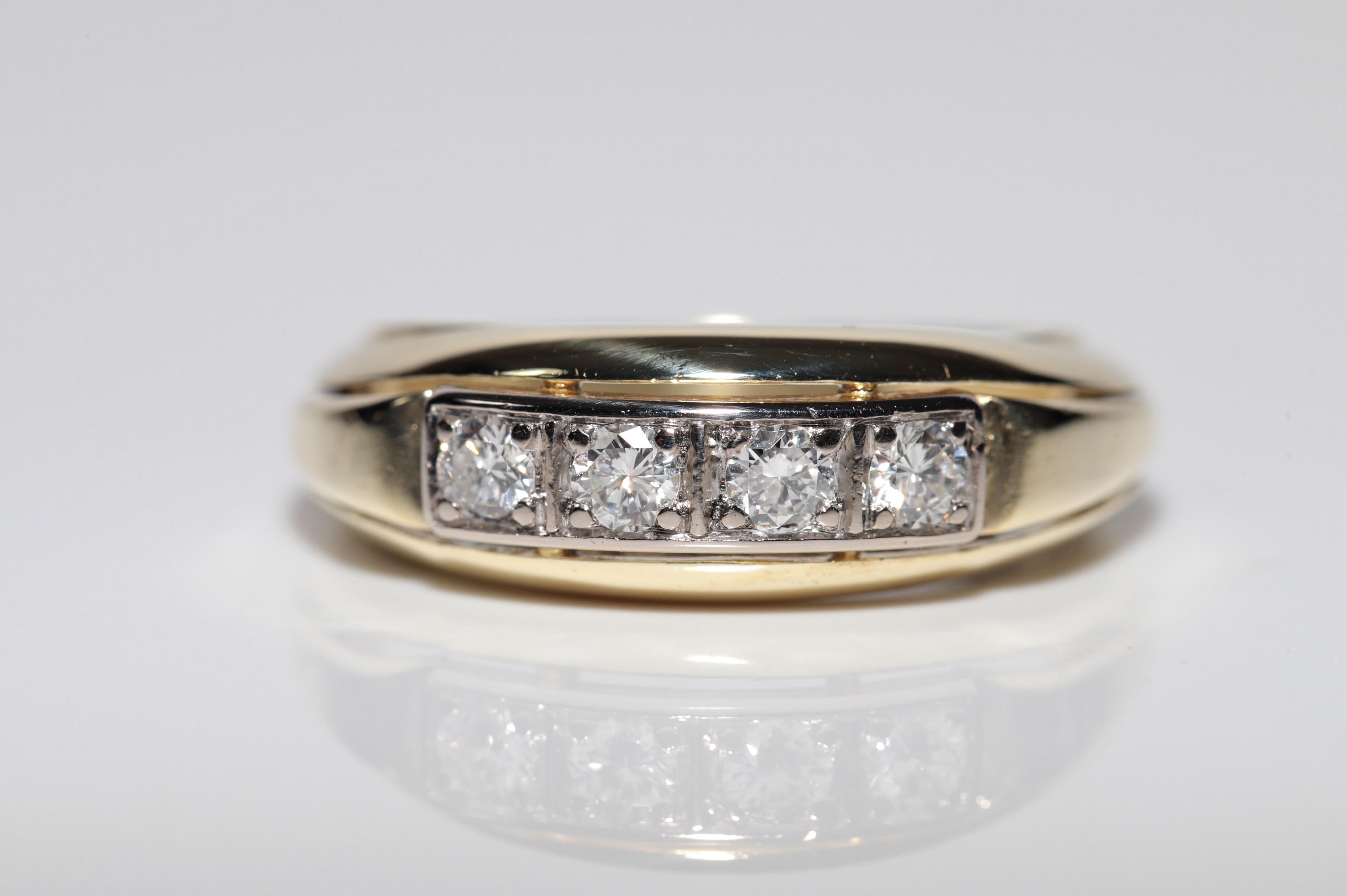 Vintage Circa 1950er Jahre Handgefertigt  14k Gold Natürlicher Daiamond Dekorierter Ring mit Ring im Angebot 1