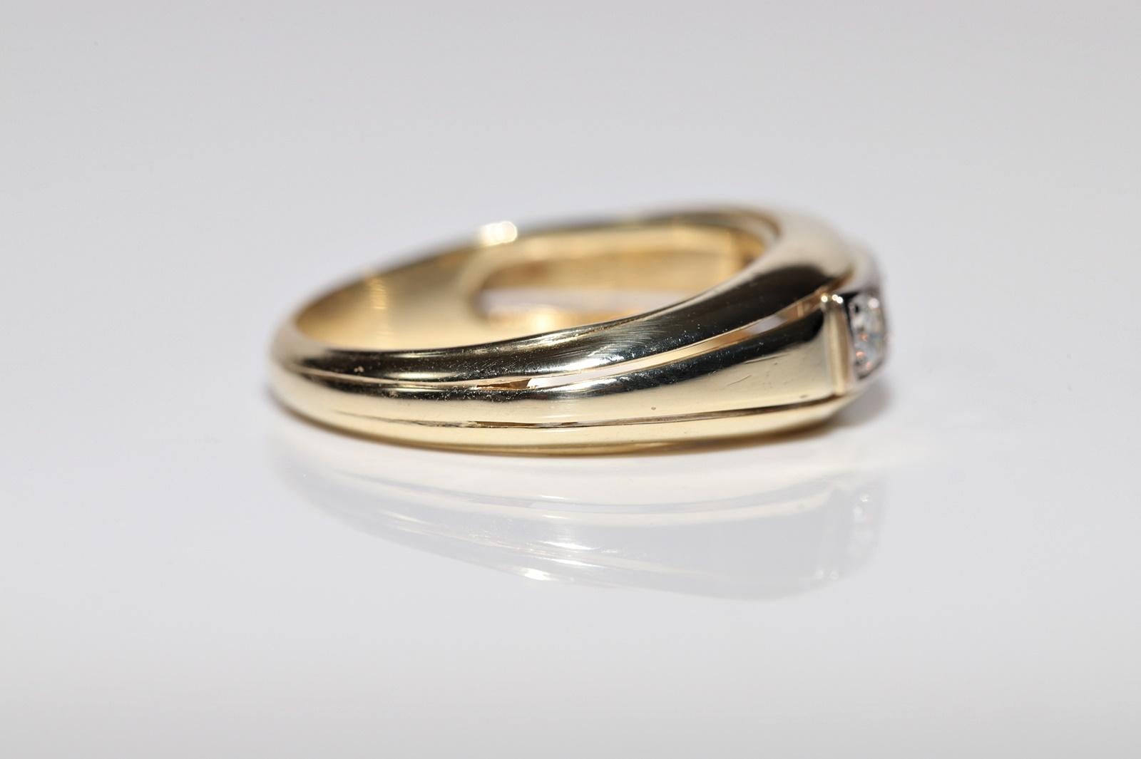 Vintage Circa 1950er Jahre Handgefertigt  14k Gold Natürlicher Daiamond Dekorierter Ring mit Ring im Angebot 3