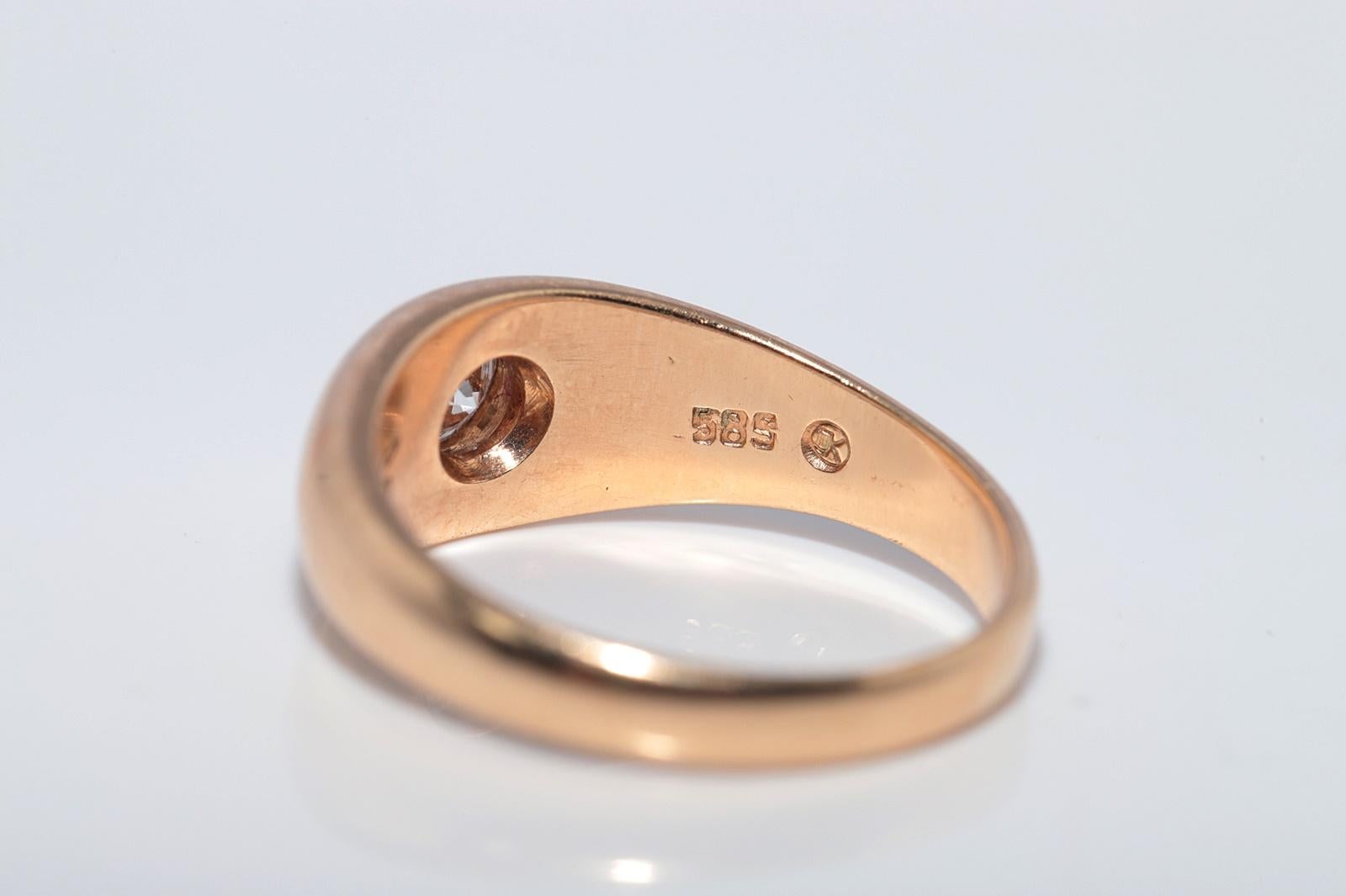 Vintage CIRCA 1950er Jahre handgefertigt 14k Gold natürlichen Diamant Solitär Band Ring im Angebot 3