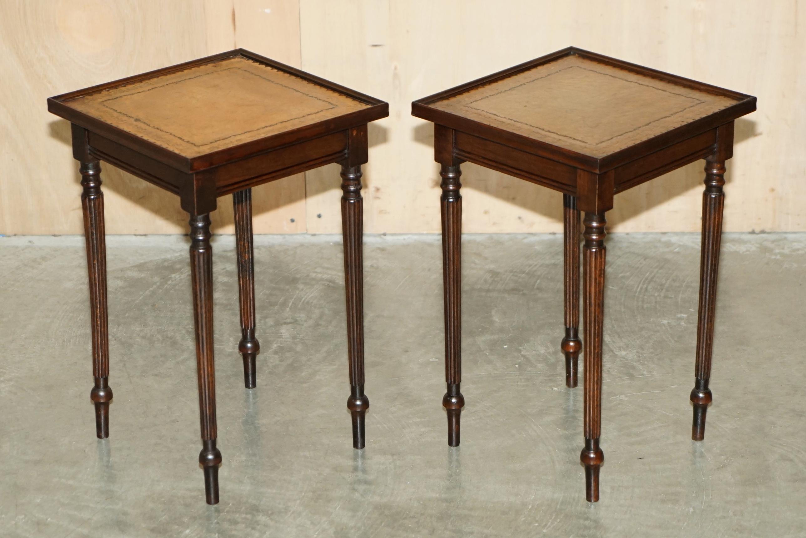 VINTAGE CIRCA 1950's LEATHER TOPPED CHESSBOARD COFFEE NEST OF TABLES FOR CHESS! For Sale 6