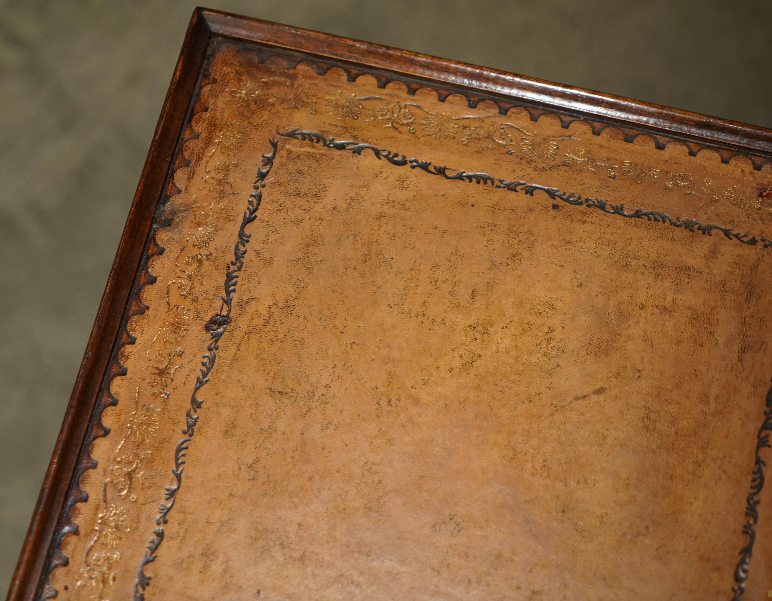 VINTAGE CIRCA 1950's LEATHER TOPPED CHESSBOARD COFFEE NEST OF TABLES FOR CHESS! For Sale 11