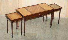 VINTAGE CIRCA 1950's LEATHER TOPPED CHESSBOARD COFFEE NEST OF TABLES FOR CHESS!