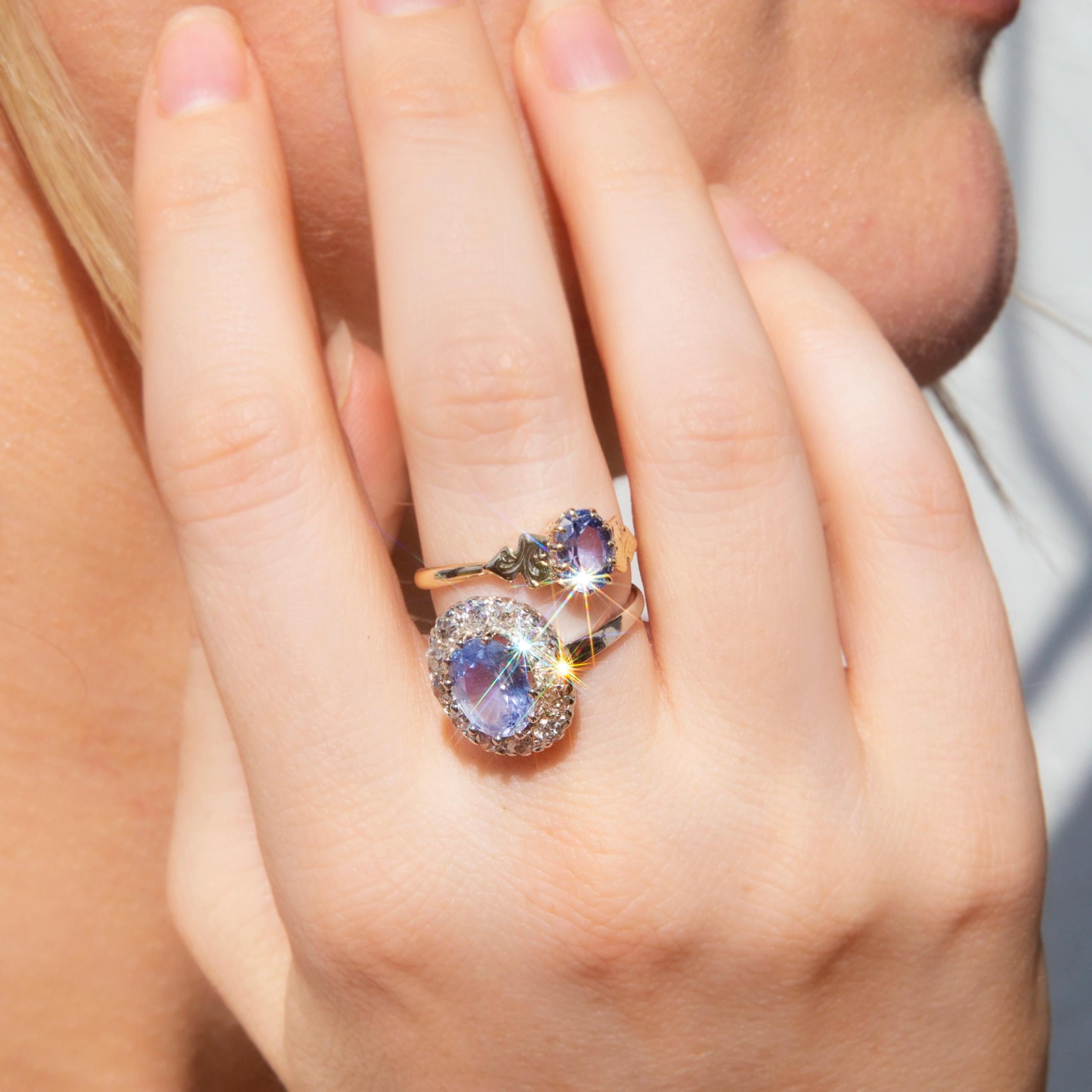 Platin-Cluster-Ring mit Ceylon-Blauem Saphir und Diamant-Halo aus den 1950er Jahren 1