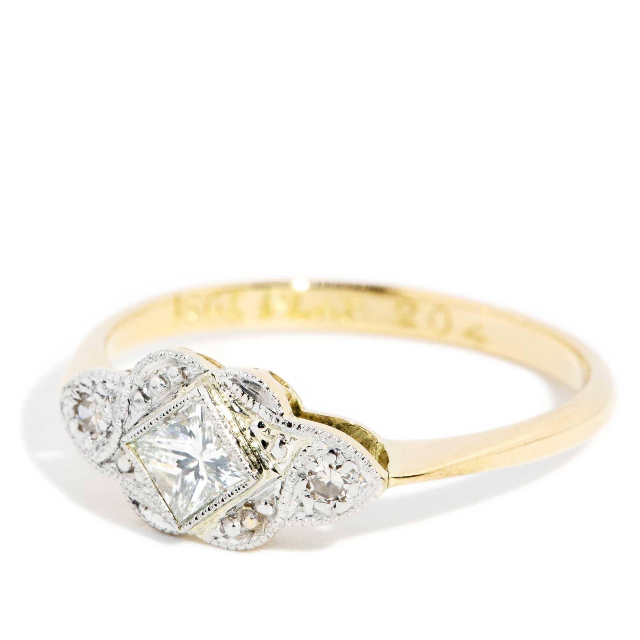 Vintage Circa 1950s Princess Diamond Ring Platinum & 18 Carat Gold In Good Condition For Sale In Hamilton, AU