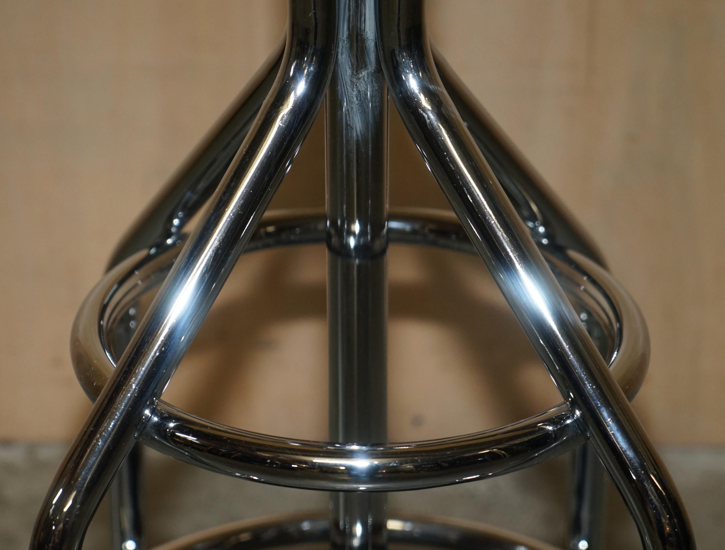 Vintage circa 1950's Spinning Top Industrial Chrome Framed Coat & Hat Stand In Good Condition For Sale In West Sussex, Pulborough