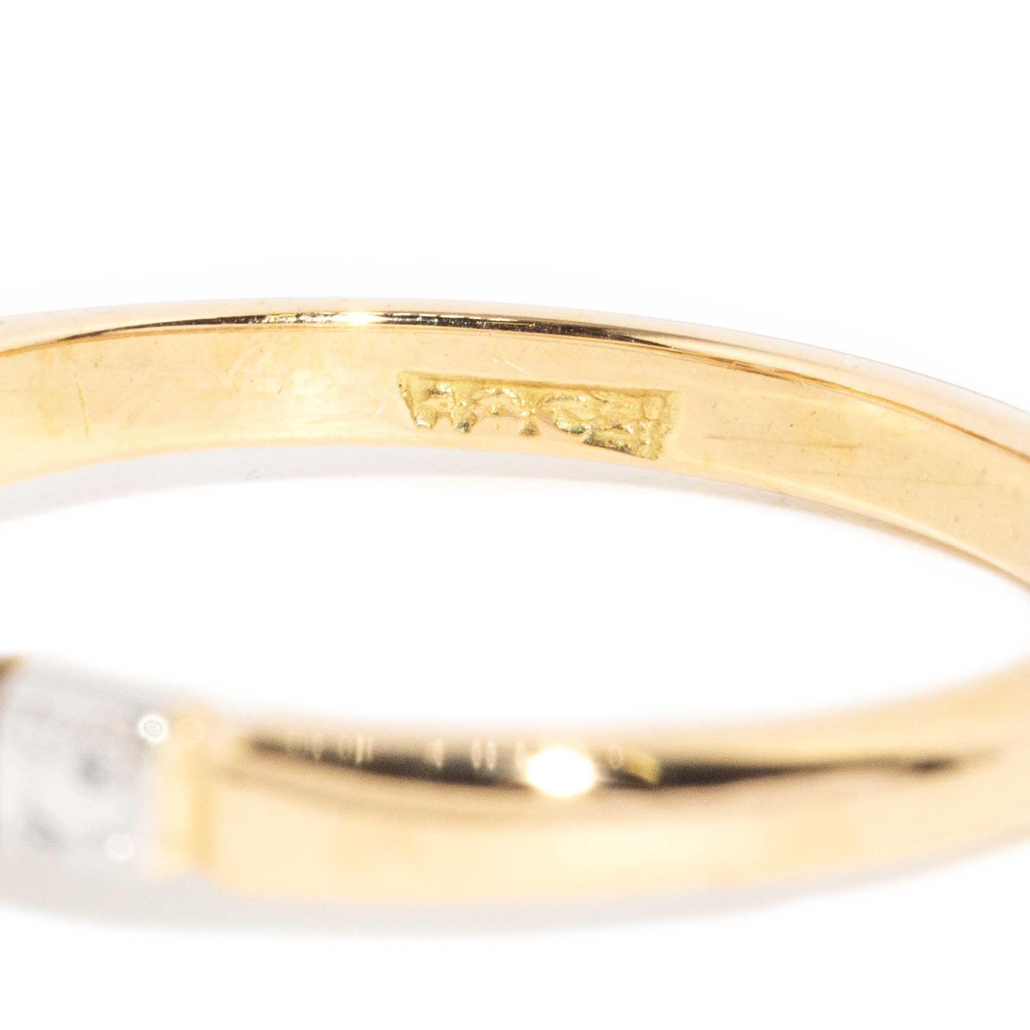 Anello solitario di diamanti a gradini vintage degli anni '50 in oro giallo 18 carati in vendita 4