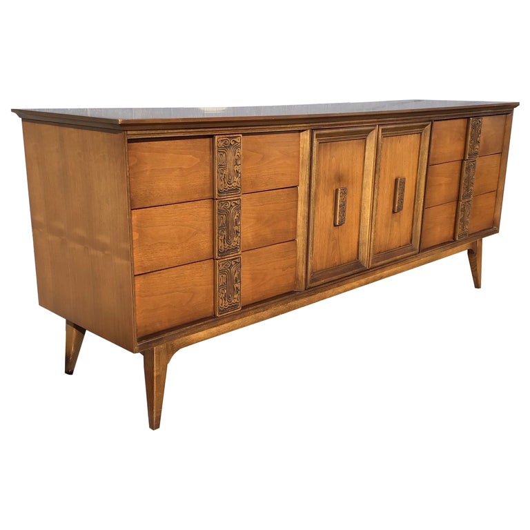 Vintage Circa 1960 Mid-Century Bassett "Mayan" Modern Dresser with Mirror For Sale at 1stDibs Vintage Circa 1960 Mid-Century Bassett "Mayan" Modern Dresser with Mirror For Sale at 1stDibs