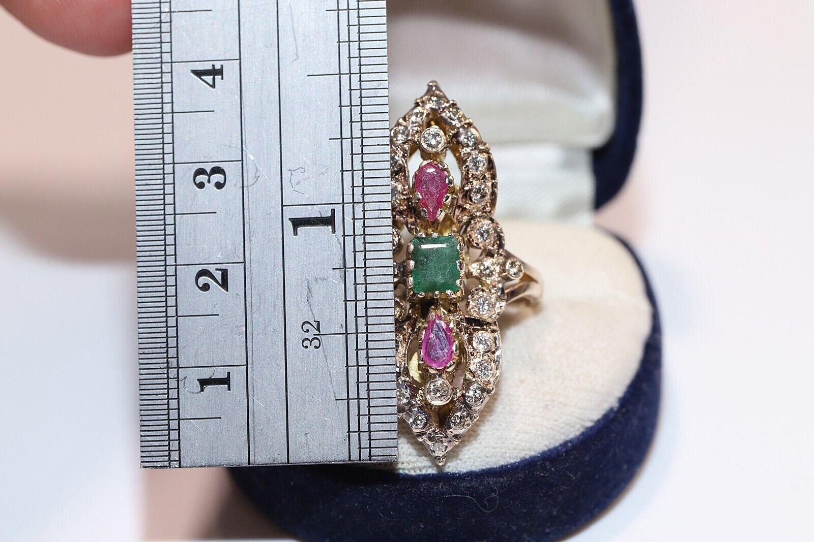 In very good condition.
Total weight is 9.3 grams.
Totally is diamond 0.70 carat.
Totally is emerald 0.80 carat.
Totally is ruby 0.50 carat.
The diamond is has H-I color and vs-s1.
Ring size is US 8.8 (We offer free resizing)
Acid tested to be 10k