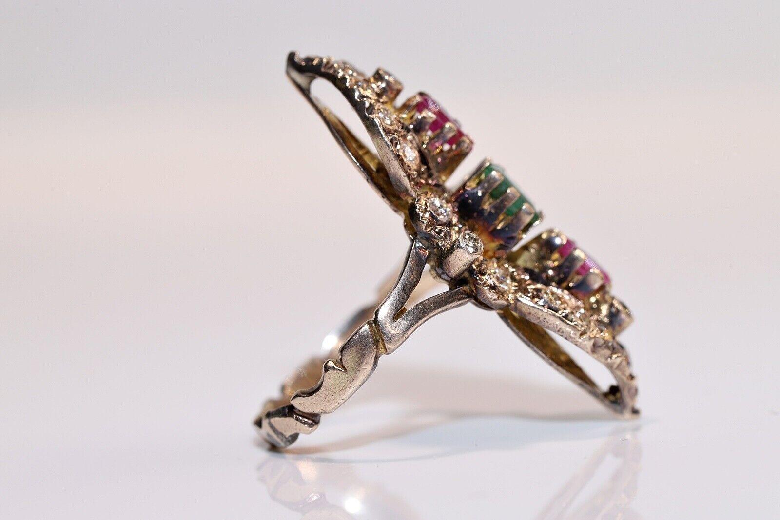 Women's Vintage Circa 1960s 10k Gold Natural Diamond And Emerald Ruby Navette Ring  For Sale