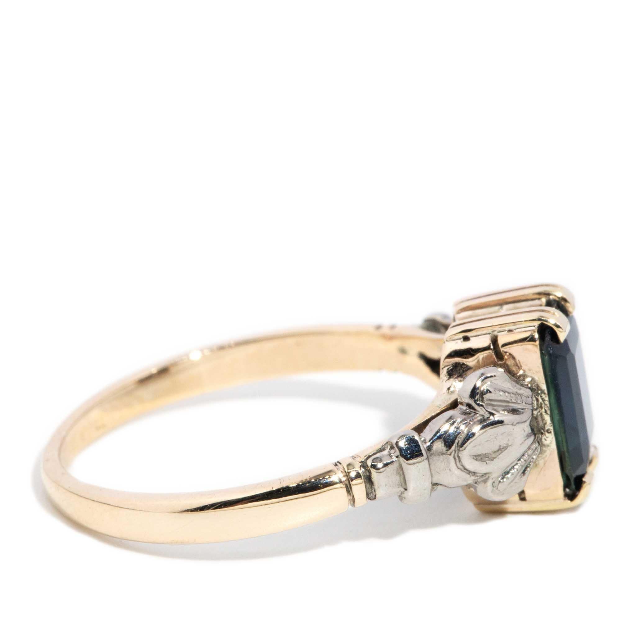 Vintage Circa 1960s 1.37ct Sapphire Solitaire Ring 9 Carat Gold 3