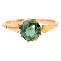 Vintage Circa 1960s 1.39 Carat Bright Green Sapphire Ring 9 Carat Rose Gold