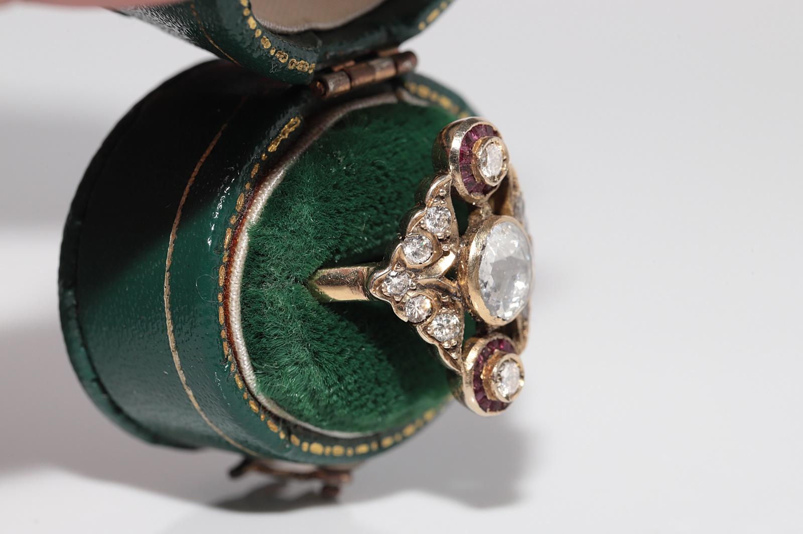 Artigiano Anello Navette con diamanti naturali e rubini taglio calibro in oro 14k, vintage, anni '60 circa. in vendita
