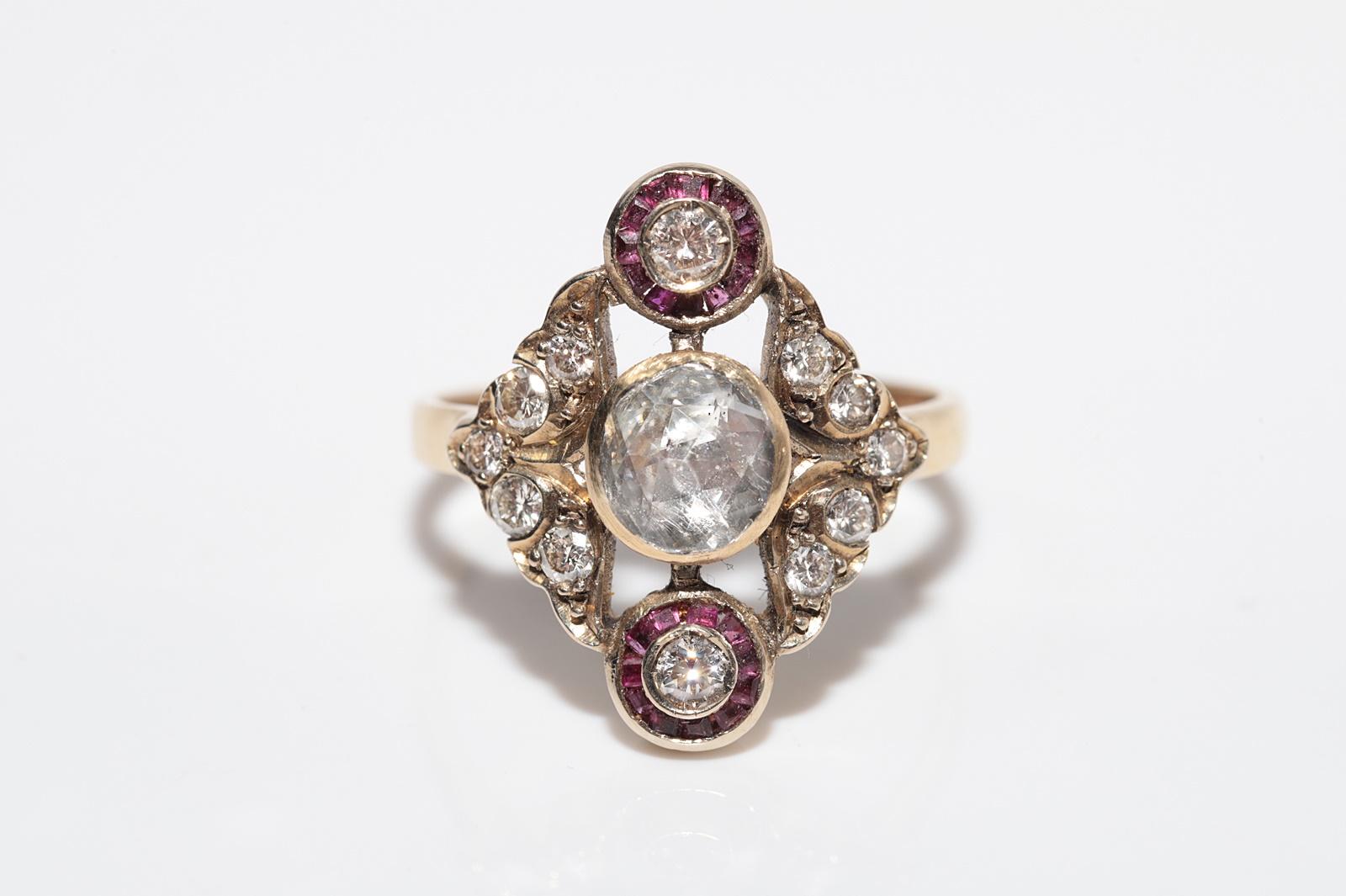 Vintage CIRCA 1960s 14k Gold Natürlicher Diamant und Kaliber geschnittener Rubin Navette Ring (Brillantschliff) im Angebot