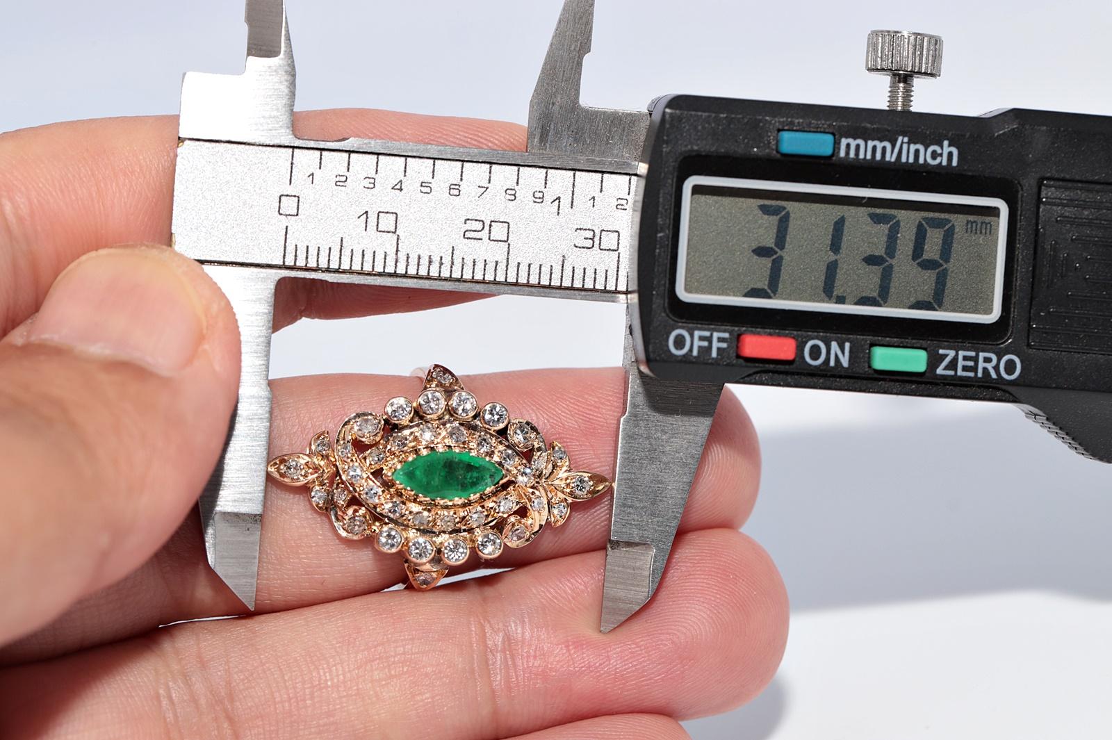 Vintage Circa 1960er Jahre 14k Gold Navette Ring mit natürlichem Diamant und Smaragd im Angebot 4