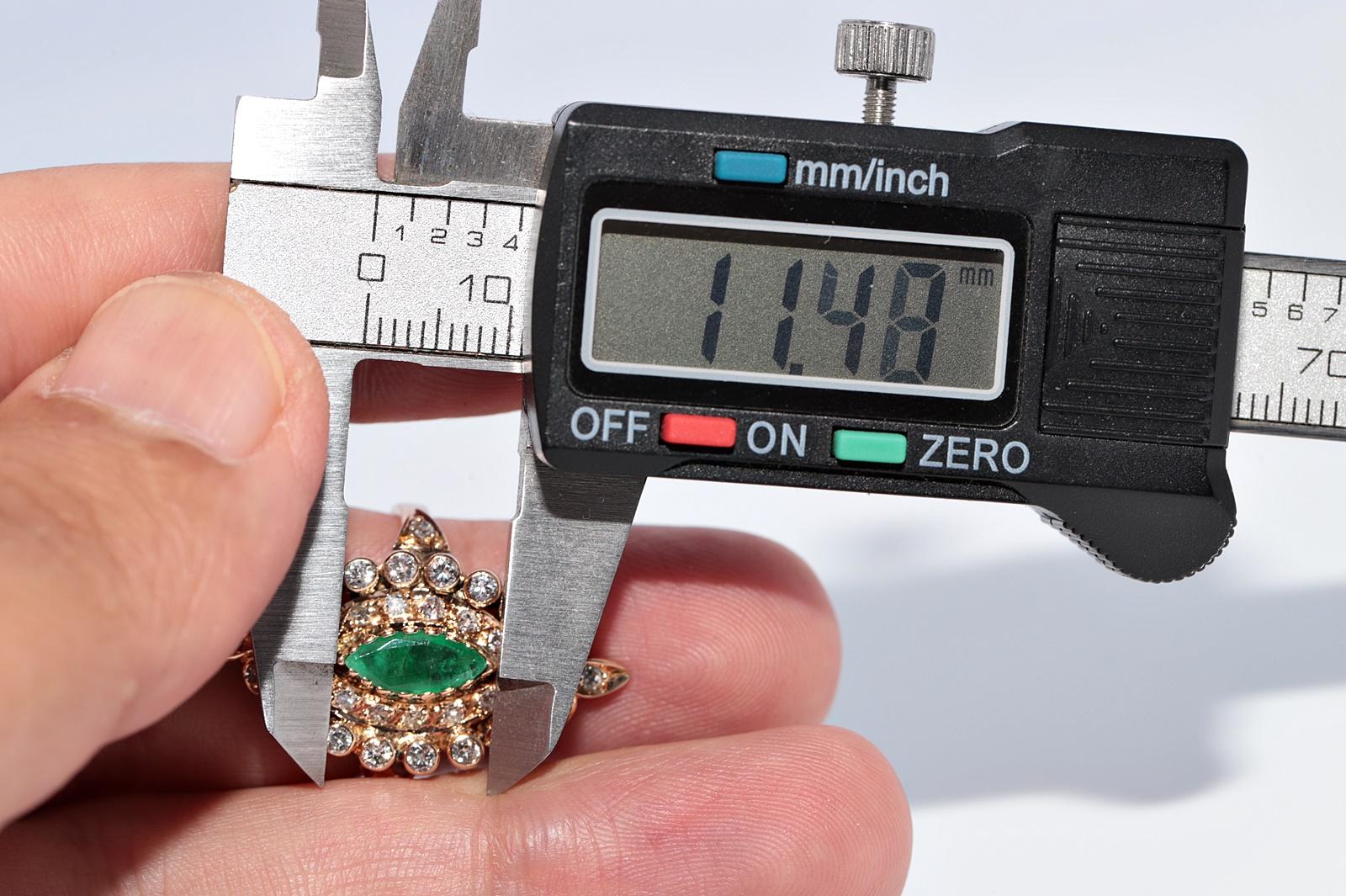 Vintage Circa 1960er Jahre 14k Gold Navette Ring mit natürlichem Diamant und Smaragd im Angebot 5