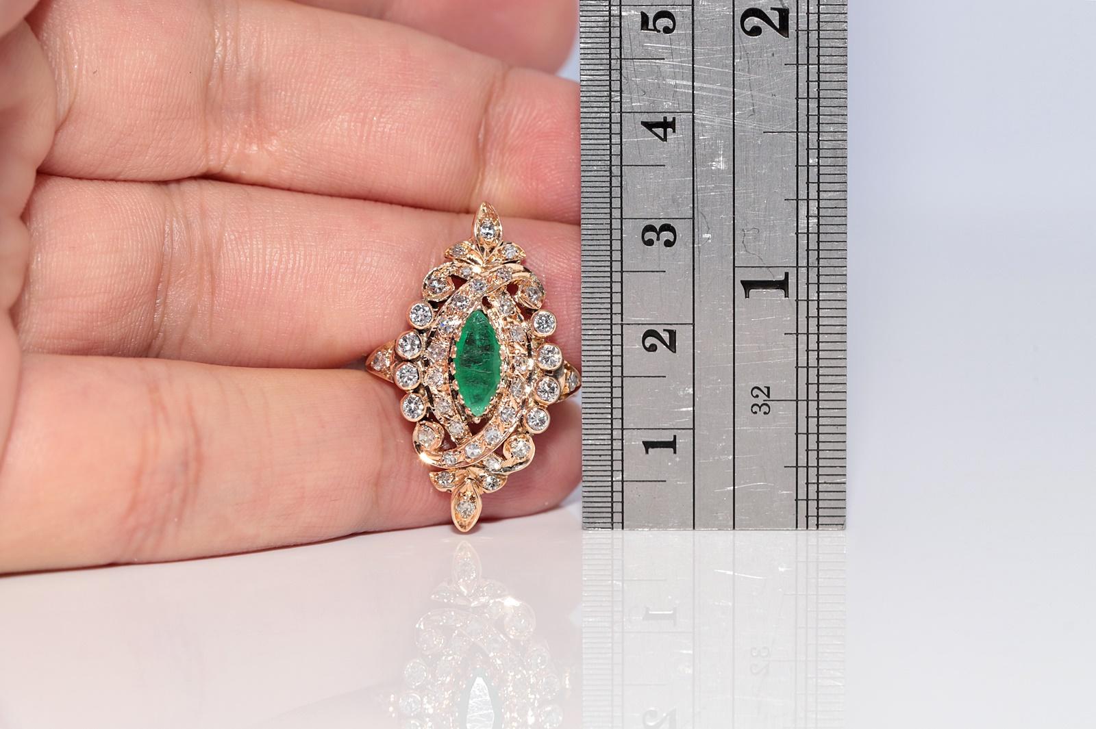 Vintage Circa 1960er Jahre 14k Gold Navette Ring mit natürlichem Diamant und Smaragd im Angebot 7