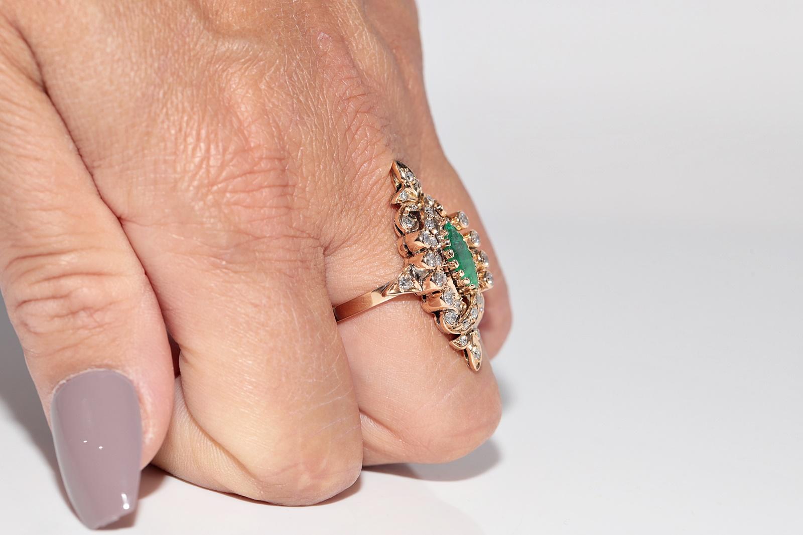 Vintage Circa 1960er Jahre 14k Gold Navette Ring mit natürlichem Diamant und Smaragd im Angebot 10