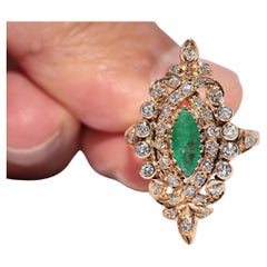 Vintage Circa 1960er Jahre 14k Gold Navette Ring mit natürlichem Diamant und Smaragd