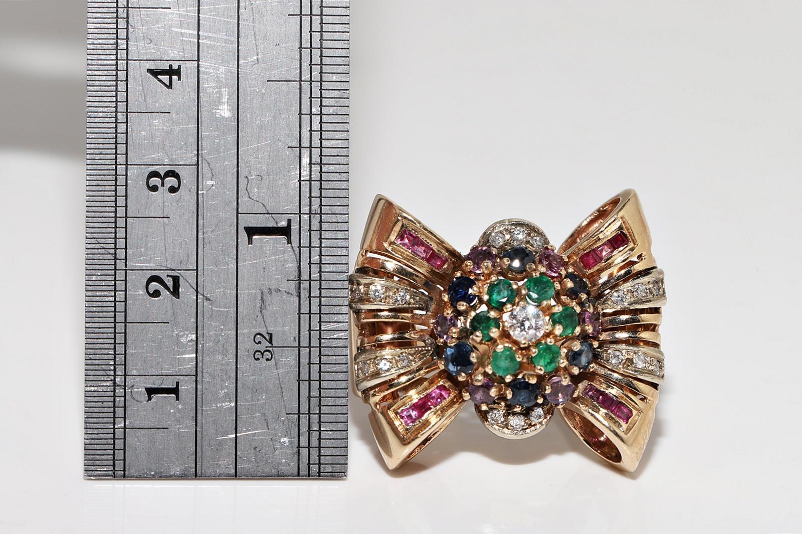 Vintage Circa 1960s 14k Gold Natural Diamond And Emerald Ruby Sapphire Tank Ring For Sale 2