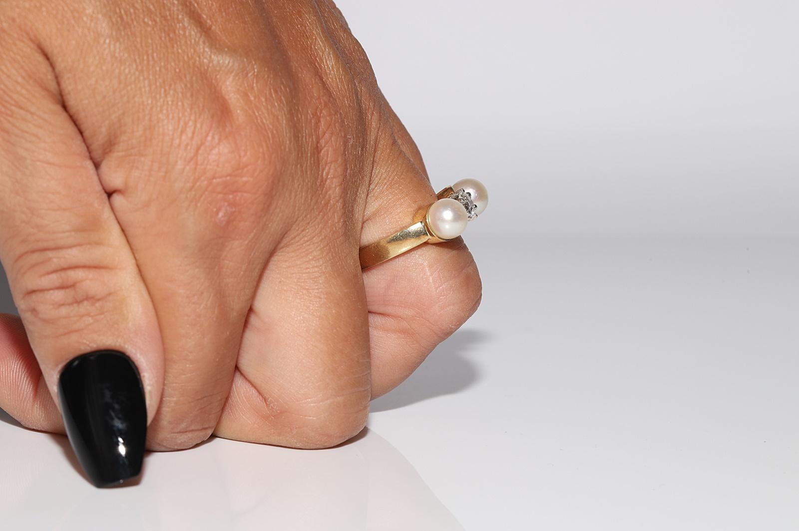 Vintage Circa 1960s 14k Gold Natural Diamond And Pear Three Stone Ring For Sale 12