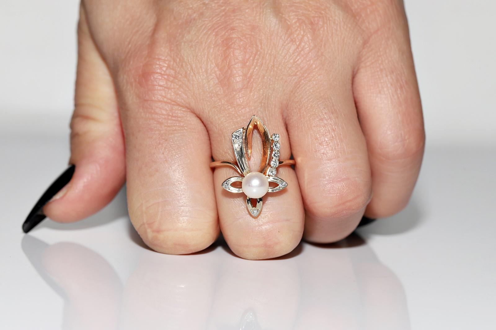 Retro Vintage Circa 1960s  14k Gold Natural Diamond And Pearl  Ring For Sale
