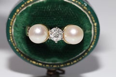 Vintage Circa 1960s 14k Gold Natural Diamond And Pearl Three Stone Ring