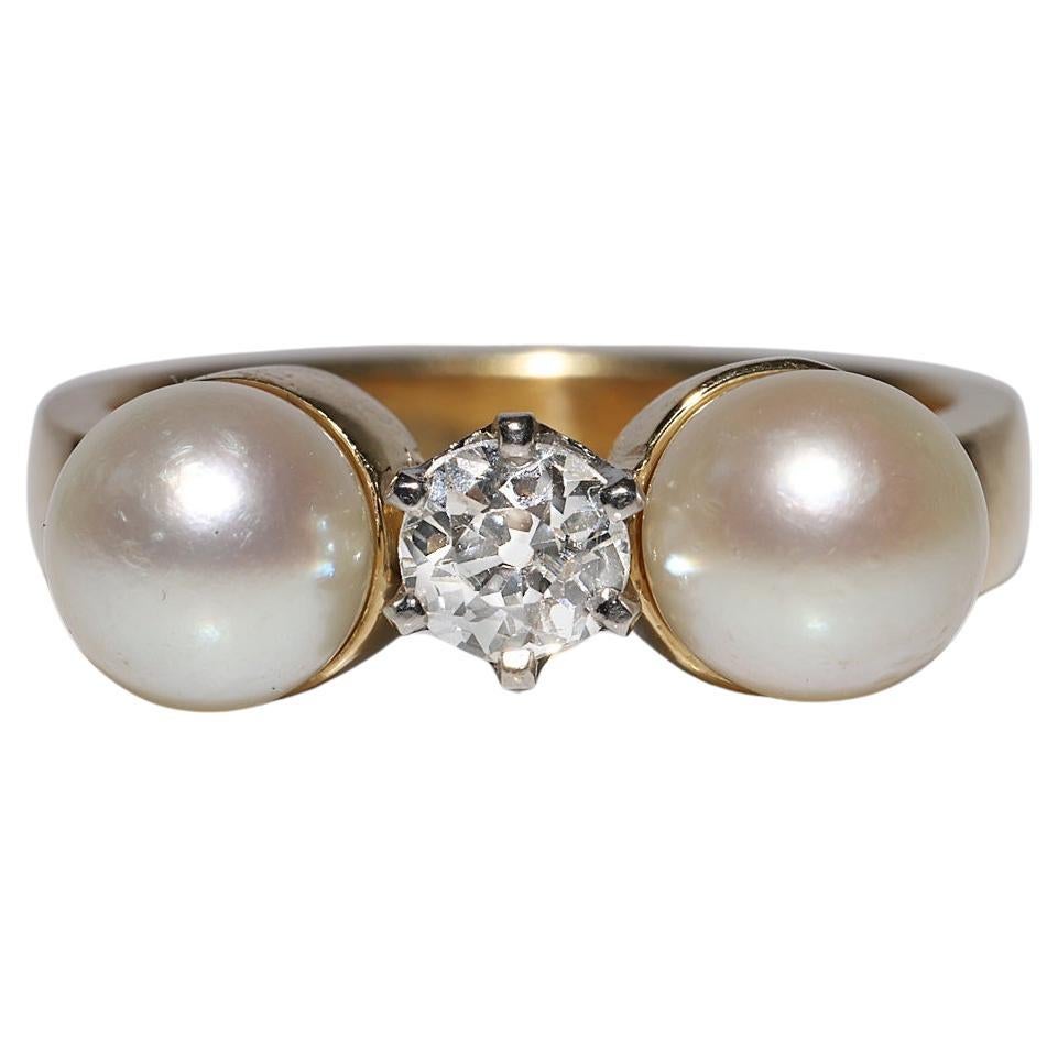 Vintage Circa 1960s 14k Gold Natural Diamond and Pearl Three Stone Ring (Bague à trois pierres en or naturel, diamant et perle)