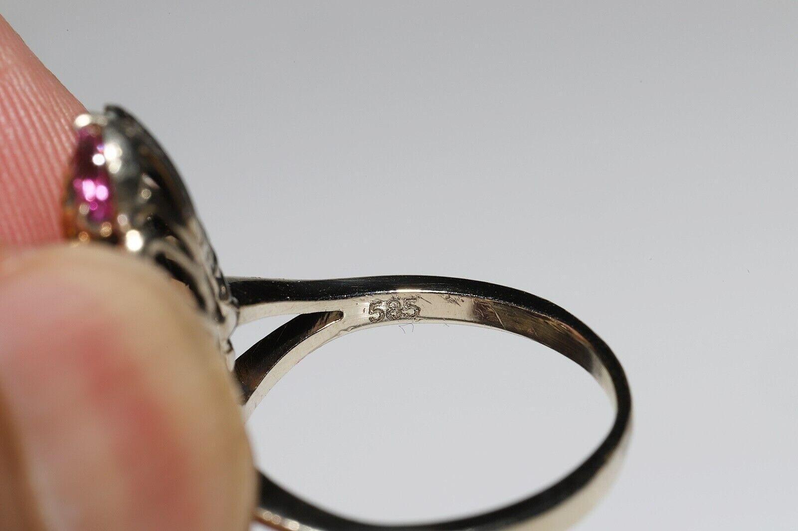Vintage Circa 1960er Jahre 14k Gold Natürlicher Diamant und Rubin Dekorierter Ring im Angebot 1