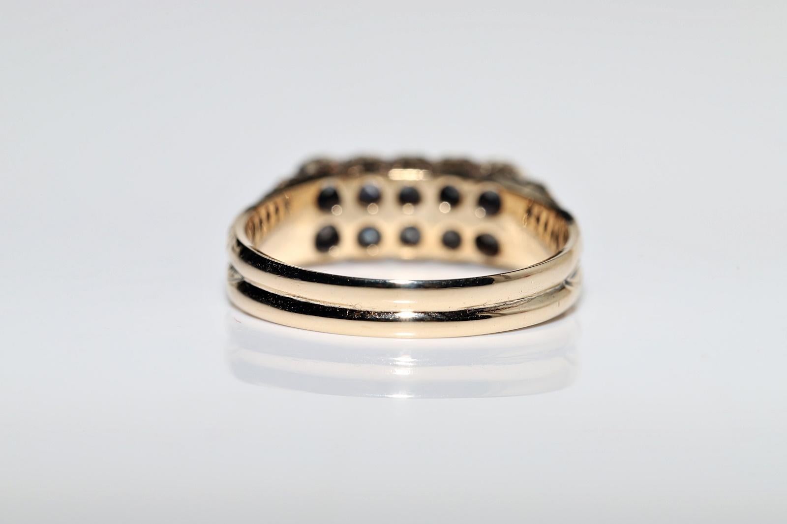 Vintage Circa 1960s 14k Gold Natural Diamond Decorated Band Ring For Sale 4