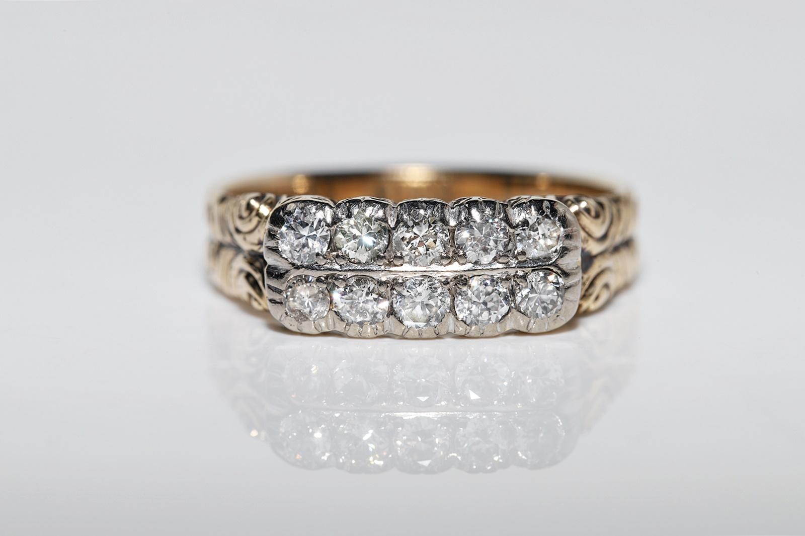 Vintage Circa 1960er Jahre 14k Gold Natürlicher Diamant Dekorierter Bandring (Brillantschliff) im Angebot