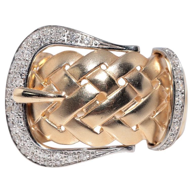 Vintage CIRCA 1960er 14k Gold Natürlicher Diamant Verziertes Gürtel-Design Ring im Angebot