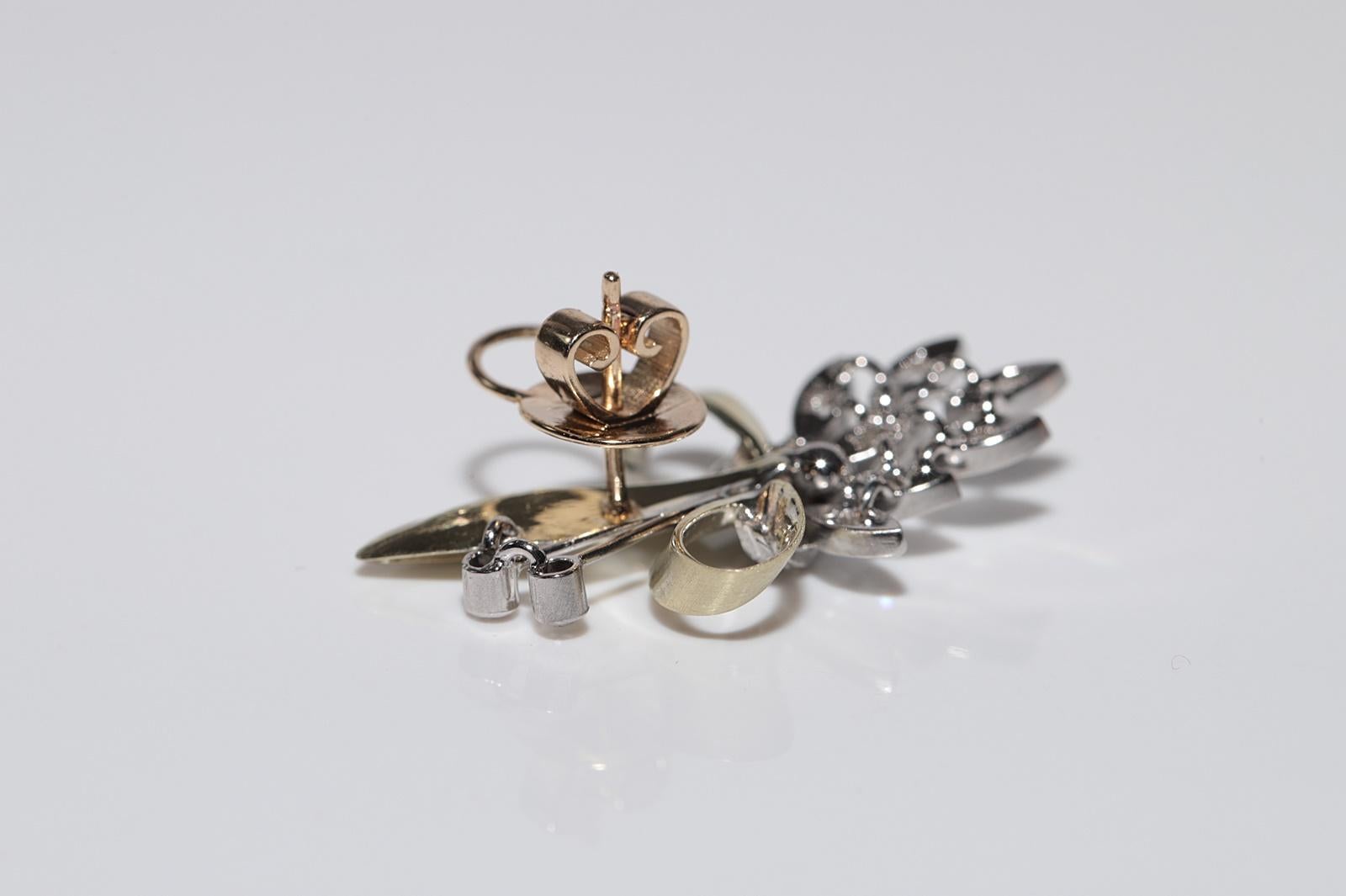 Pendiente Vintage Circa 1960s Oro 14k Diamante Natural Decorado Estilo Flores en venta 7