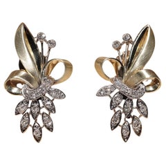 Vintage Circa 1960er Jahre 14k Gold Natürlicher Diamant-Ohrring mit verzierten Blumen im Vintage-Stil