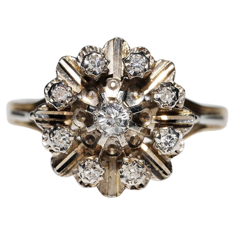 Vintage Circa 1960er Jahre 14k Gold Natürlicher Diamant Dekorierter hübscher Vintage-Ring