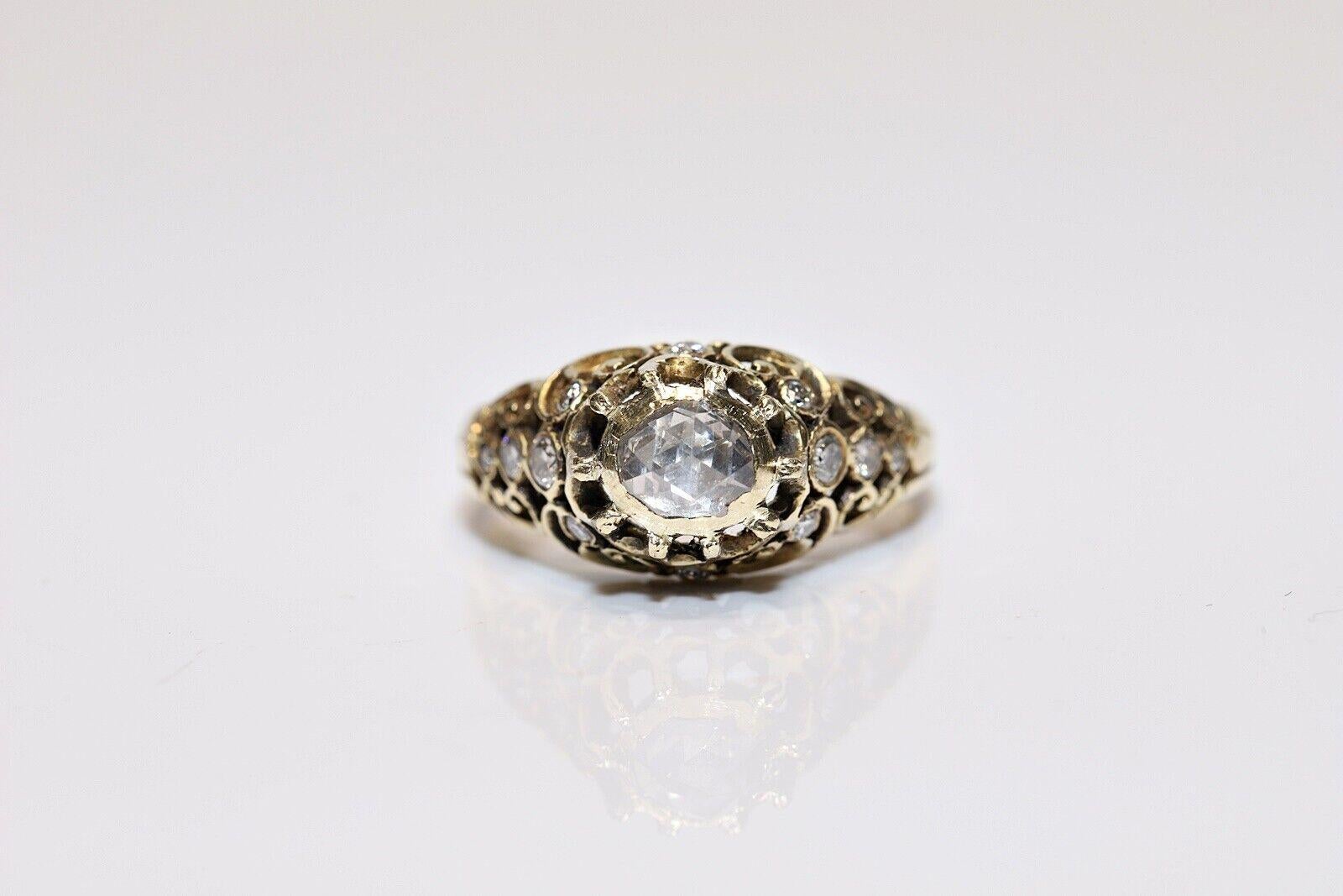 Vintage Circa 1960s Anillo Artesanal de Oro de 14k Decorado con Diamantes Naturales en venta 6