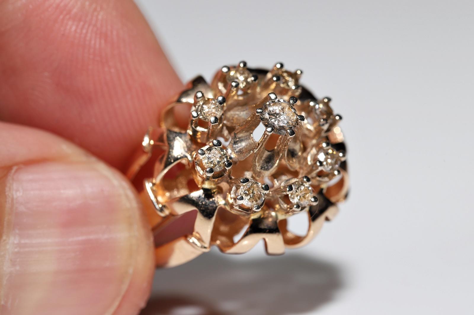 Anello decorato con diamanti naturali in oro 14k, CIRCA 1960 in vendita 6