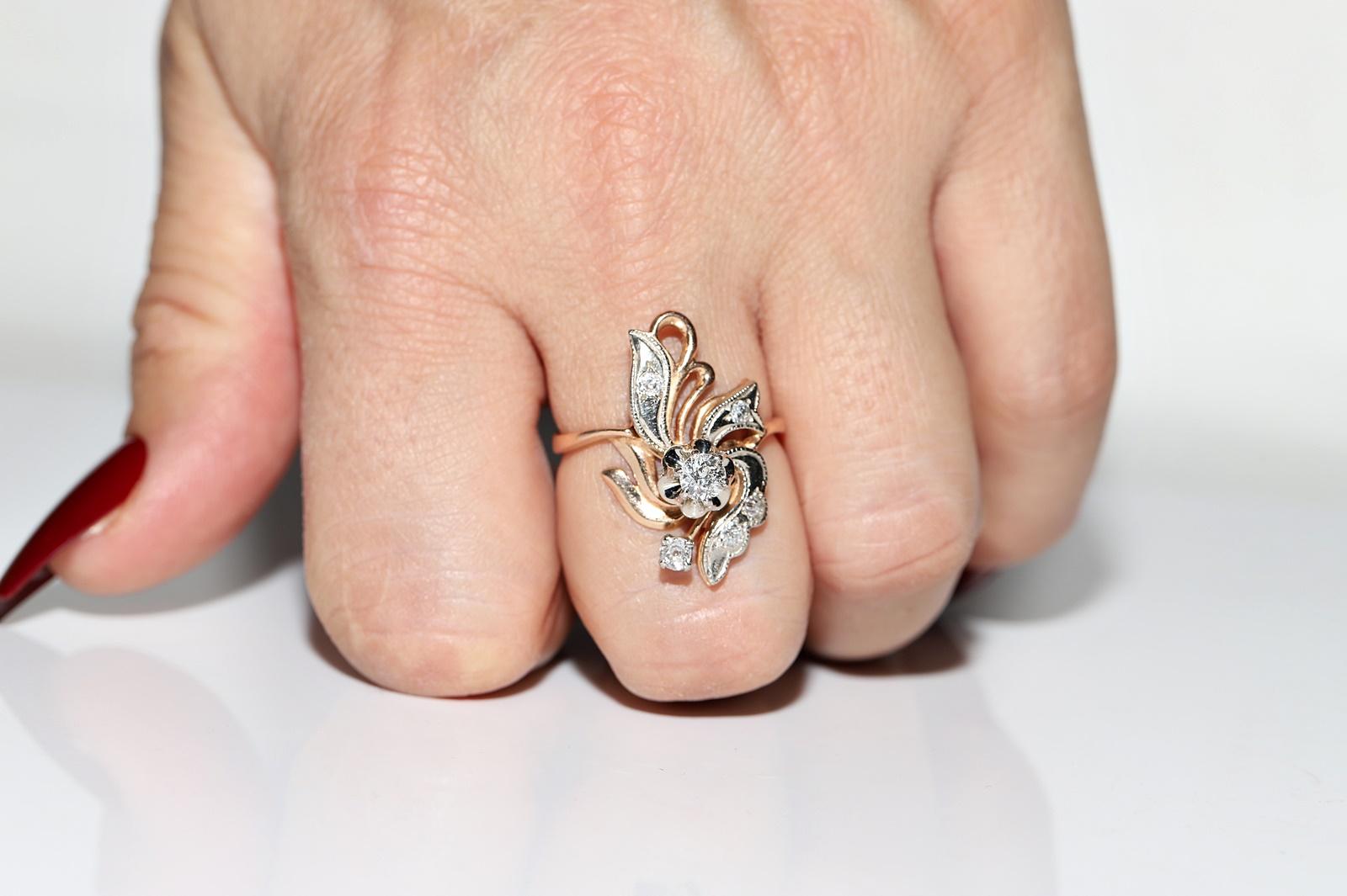 Vintage CIRCA 1960er Jahre 14k Gold  Dekorierter Ring mit natürlichem Diamanten (Retro) im Angebot