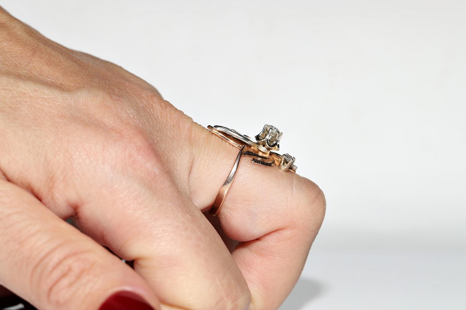 Vintage CIRCA 1960er Jahre 14k Gold  Dekorierter Ring mit natürlichem Diamanten (Brillantschliff) im Angebot