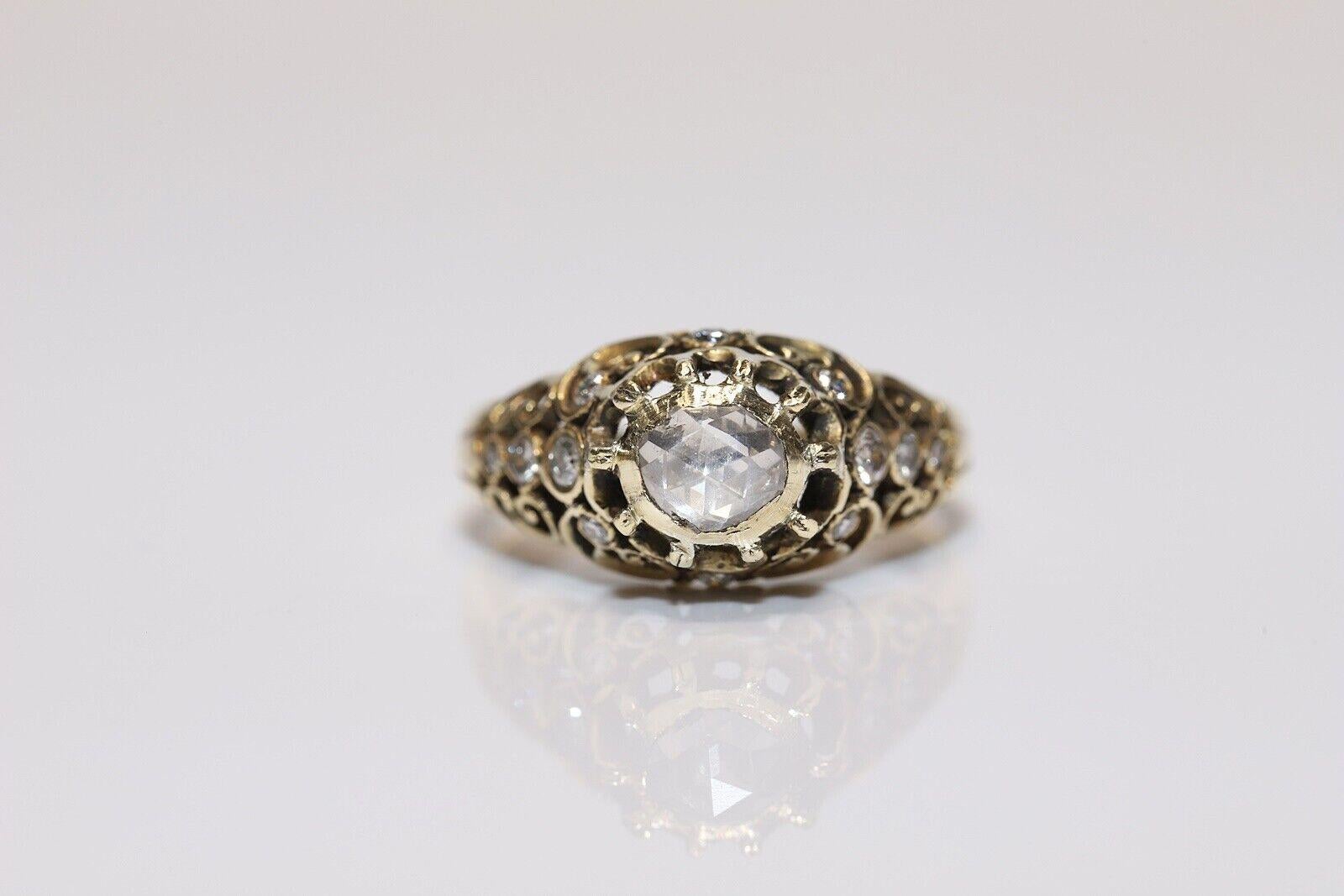Vintage Circa 1960s 14k Gold Natural Diamond Decorated Ring In Good Condition For Sale In Fatih/İstanbul, 34