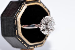 Vintage Circa 1960s 14k Gold Natural Diamond Decorated Round Design Ring