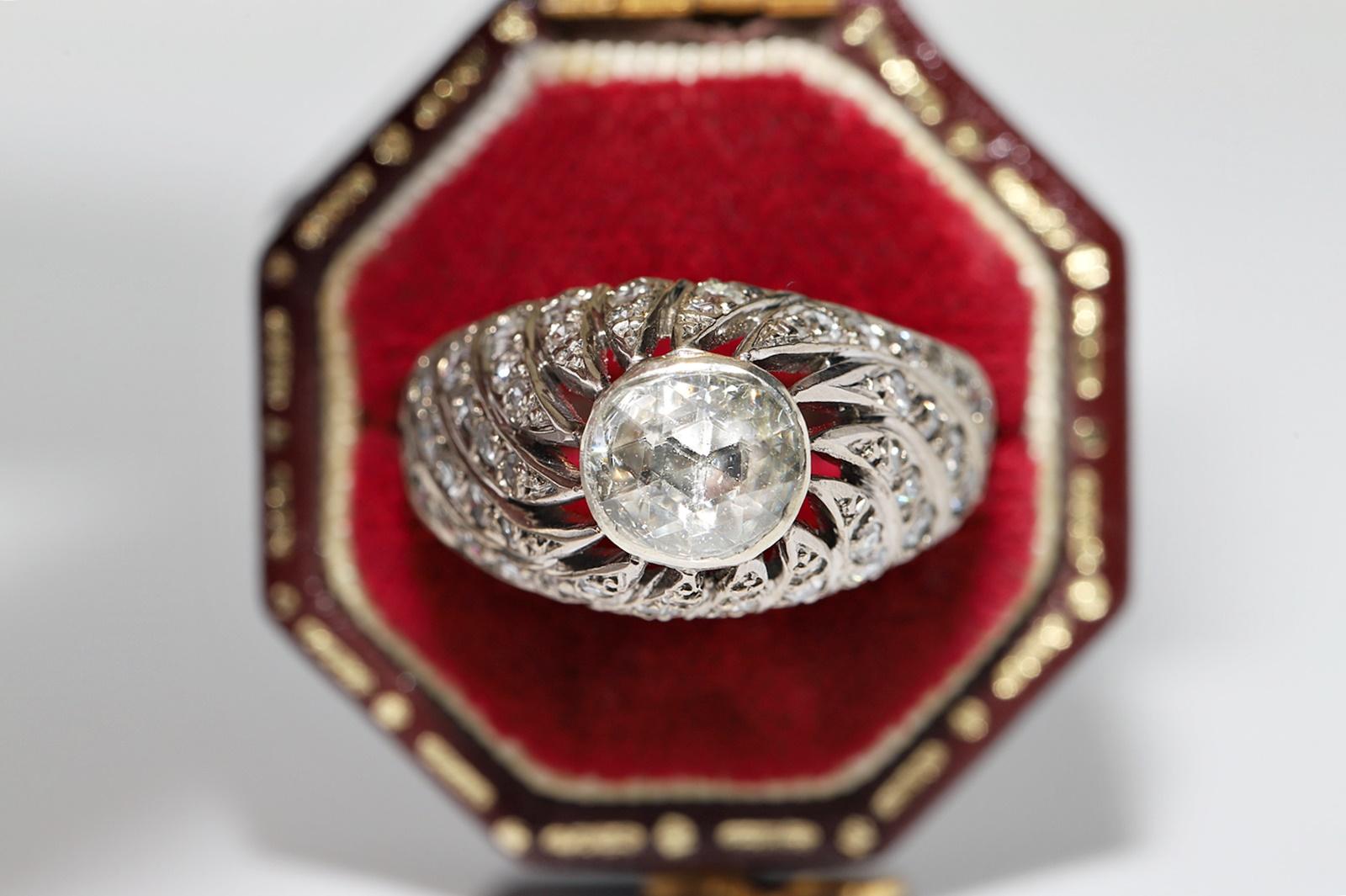 Anillo Solitario Vintage Circa 1960s Oro 14k Decorado con Diamantes Naturales en venta 6