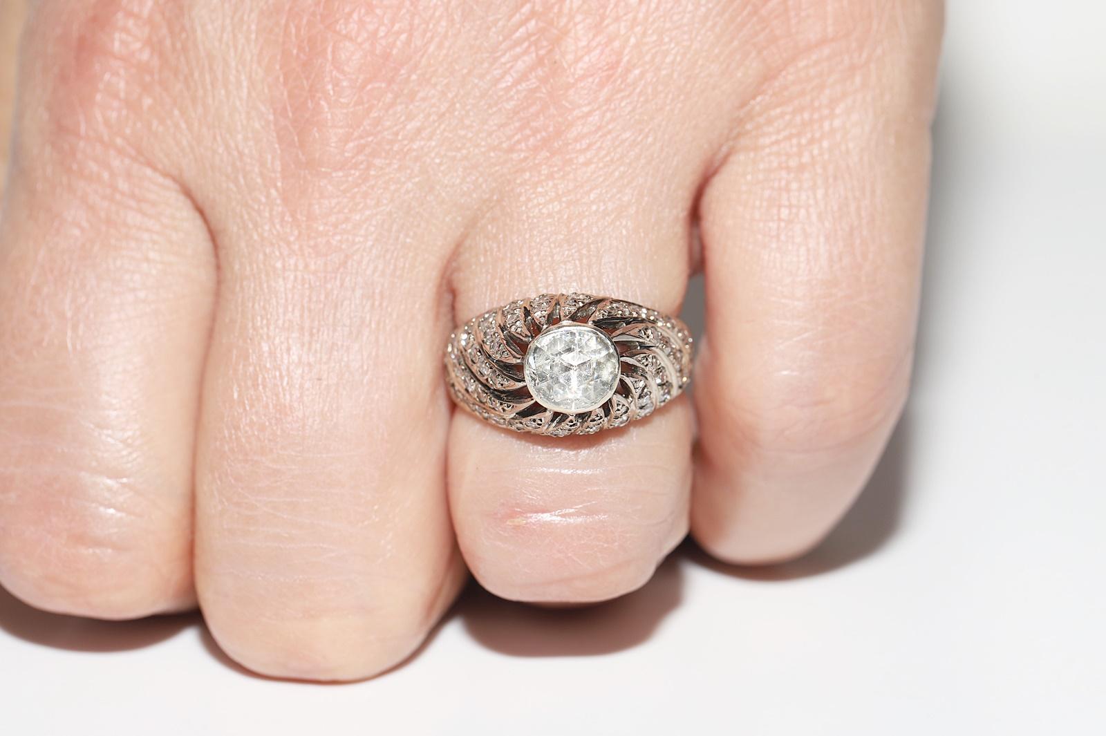 Vintage Circa 1960er Jahre 14k Gold Natürlicher Diamant Dekorierter Solitär Ring im Angebot 10