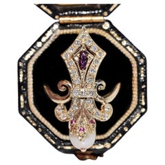 Vintage Circa 1960s 14k Gold Natural Diamond Ruby And Pearl Navette Ring