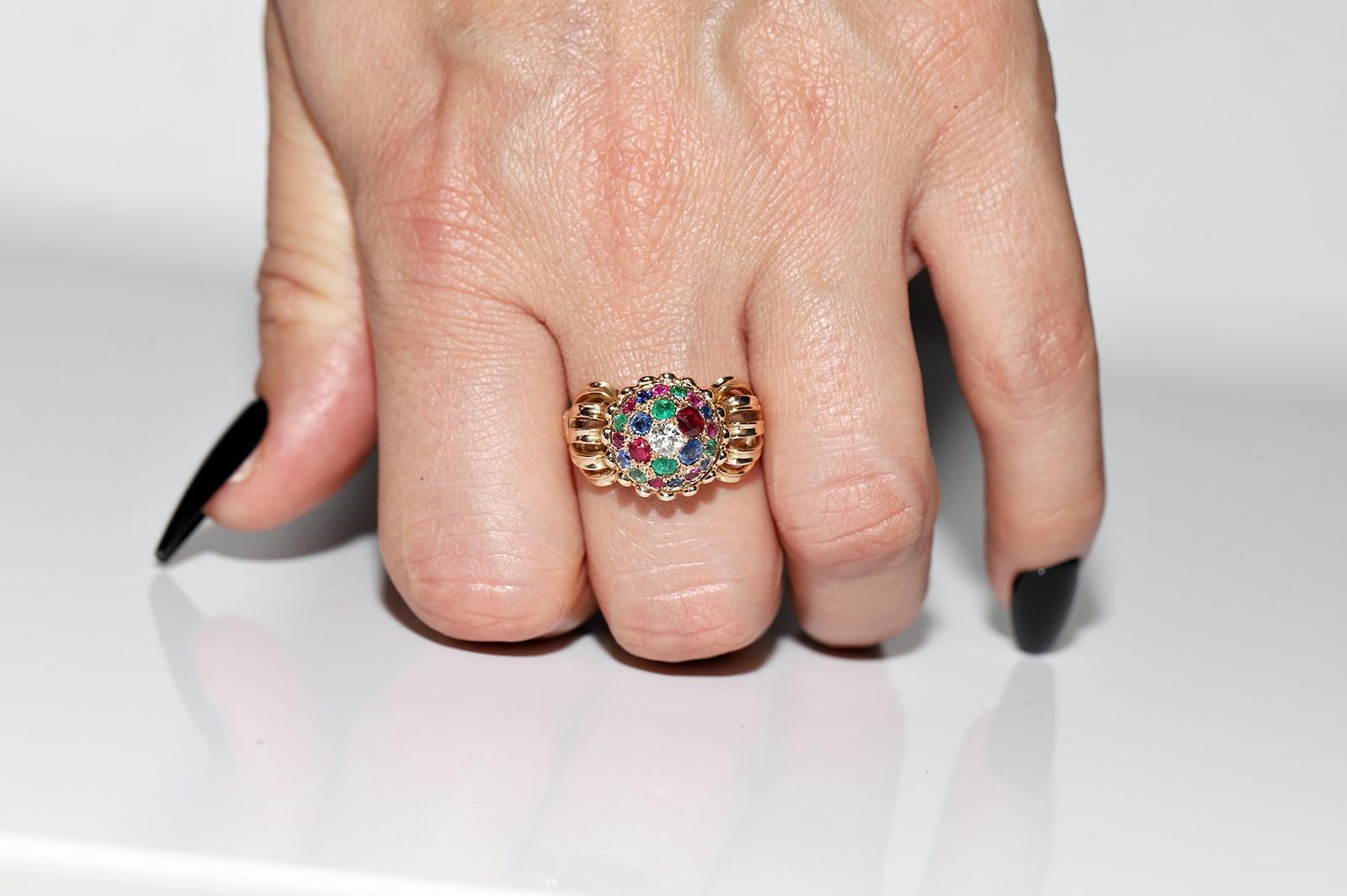 Vintage Circa 1960s 14k Gold Natural Diamond Ruby And Sapphire Emerald Ring  For Sale 7
