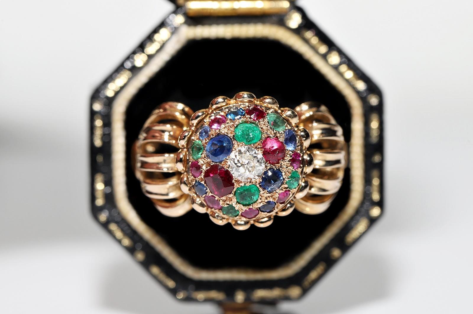 Vintage Circa 1960s 14k Gold Natural Diamond Ruby And Sapphire Emerald Ring  For Sale 9